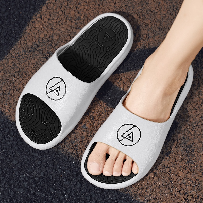 ⭐⭐⭐⭐⭐ [ Ready Stock Promo + COD ] Sandal Pria Sendal Slop Pria Sednal Pria Sandal Pria Karet Sandal Rumah laki laki Sandal Cowok Sandal Slide Pria Sandal Slop Sandal Slop Pria EVA Sendal slop 40 s/d 45 Karet impor berkualitas tinggi Tahan air dan non-slip