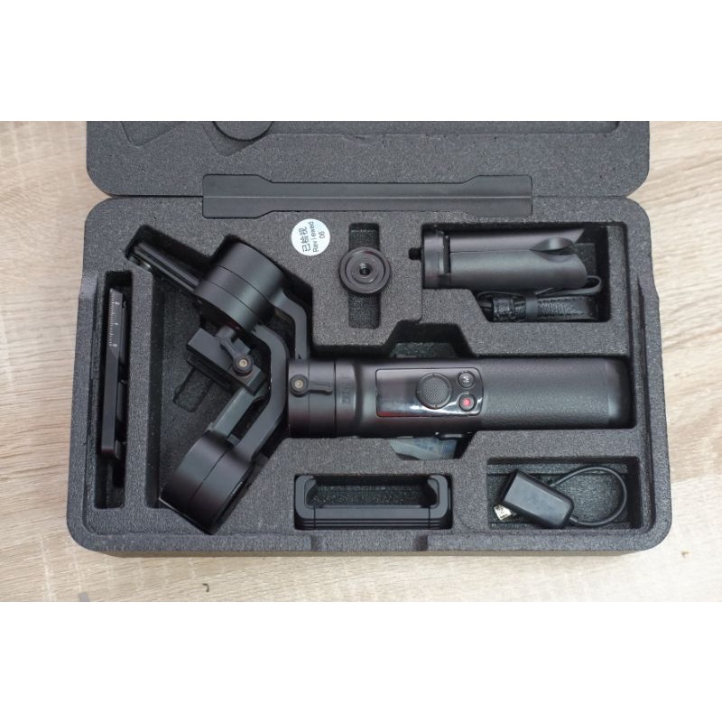 Zhiyun crane m2 gimbal stabilizer kamera mirrorless dan hp (TERMURAH dan TERLARIS)