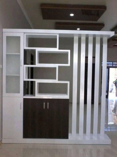 Lemari pembatas skat ruangan