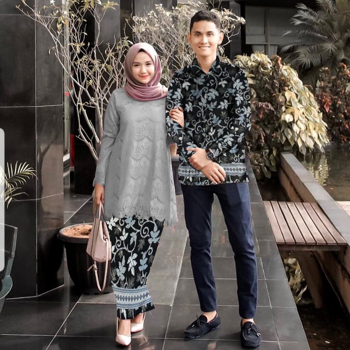 Ootd Lebaran Couple – CaraProfesor