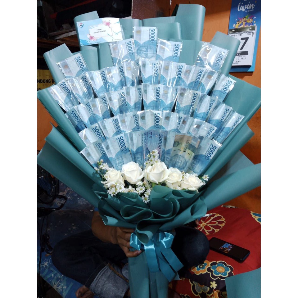 HAND BUKET UANG BUNGA ASLI BANDUNG  HARGA HANYA JASANYA AJA