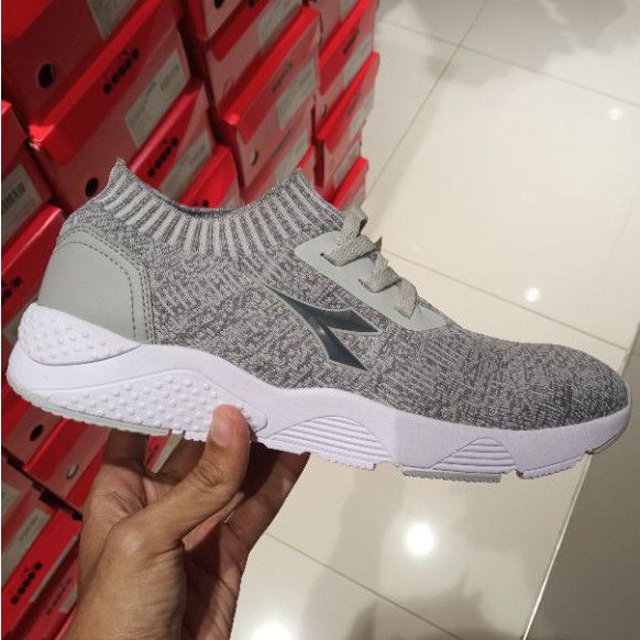 Diadora Ilario Grey Sepatu Running Diadora Original Sepatu Diadora Original