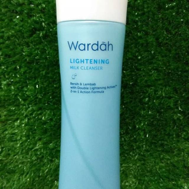 Wardah Lightening Milk Cleanser 150ml Pembersih Wajah Wardah Lightening Milk Cleanser Wardah Shopee Indonesia