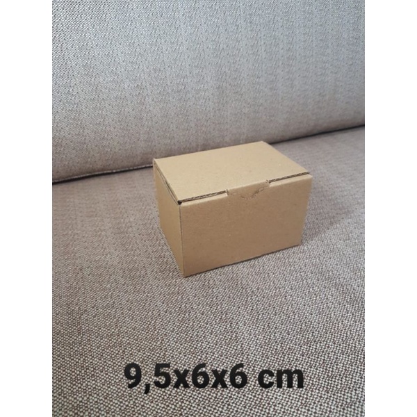 

Kardus Box uk. 9,5x6x6 cm Kotak Karton Die Cut