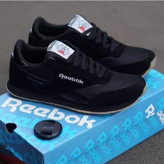 Sepatu Reebook Classic Full Hitam Solegum Size 39 43 Grade Ori Made In Vietnam Shopee Indonesia