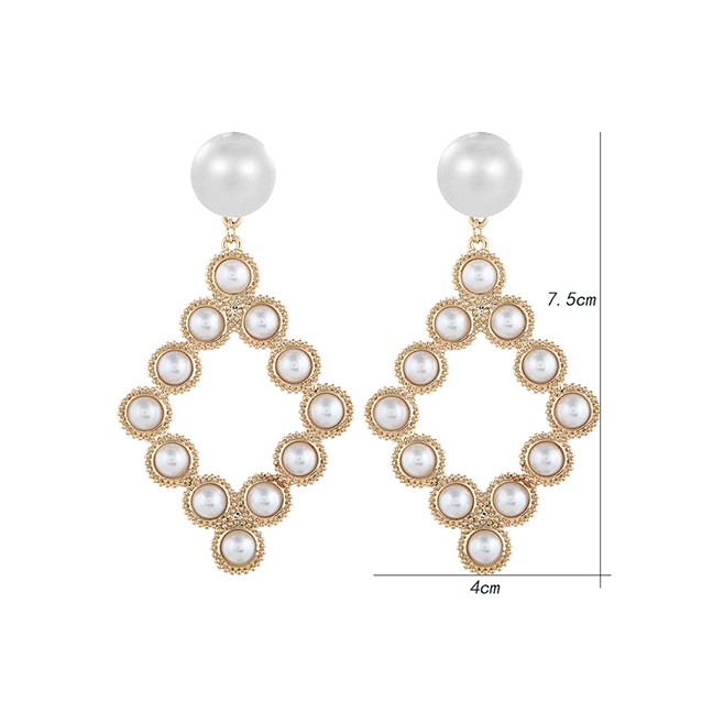 LRC Anting Tusuk Fashion Gold Pearl Geometric Earrings F49313