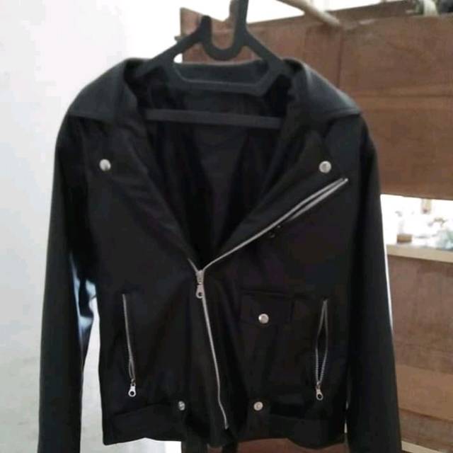 Jaket double kerah