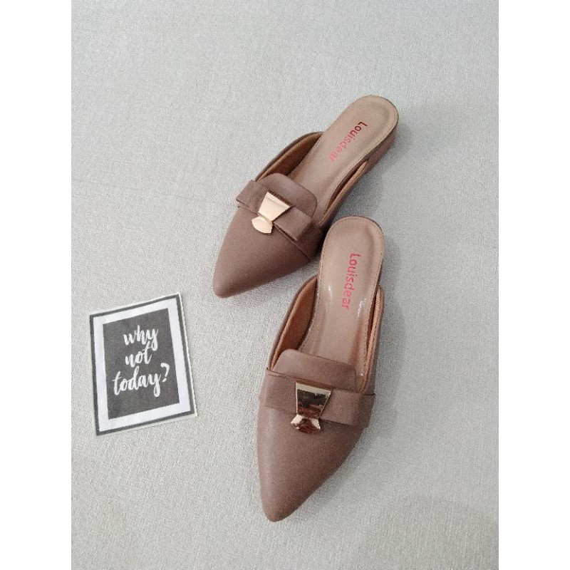 SALE... SALE... SALE... LOUISDEAR sendal flat heel 2 cm bahan dove B64