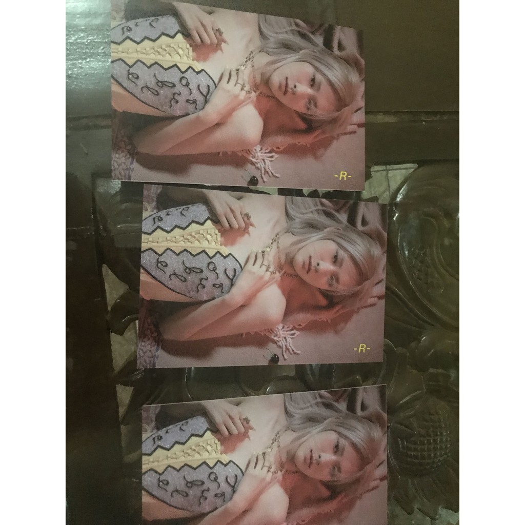 Rose - R (Solo Debut Album) Unsealed YG Select Benefit