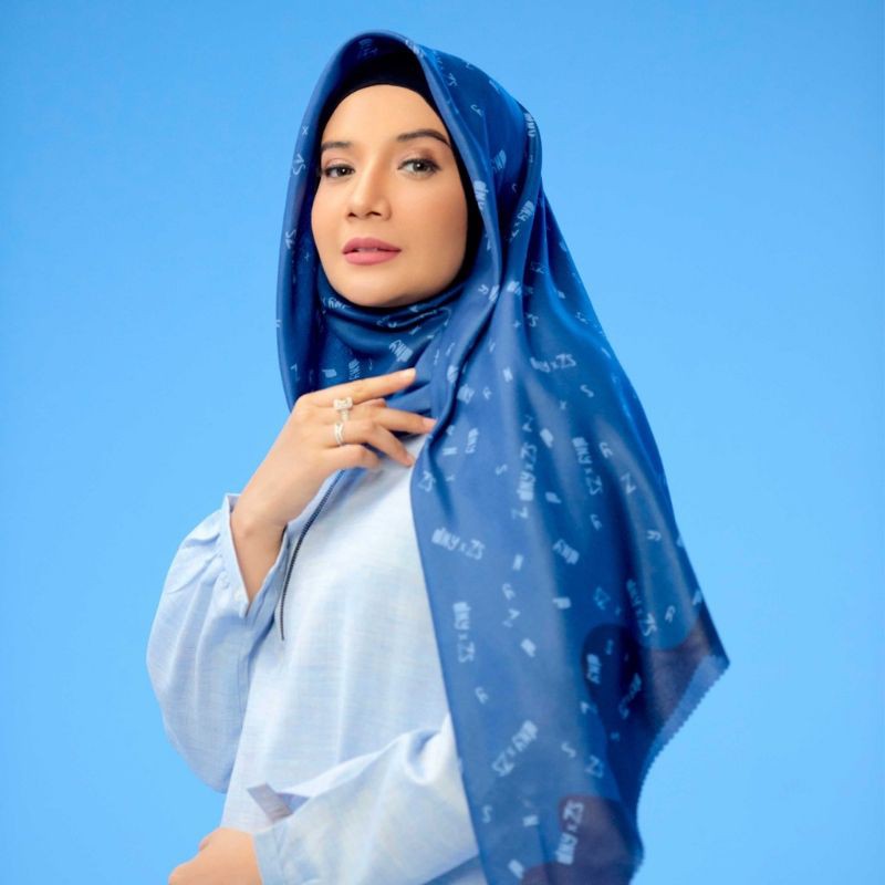 Deenay X Zaskia Sungkar Deenay Laria Blue Deenay Original