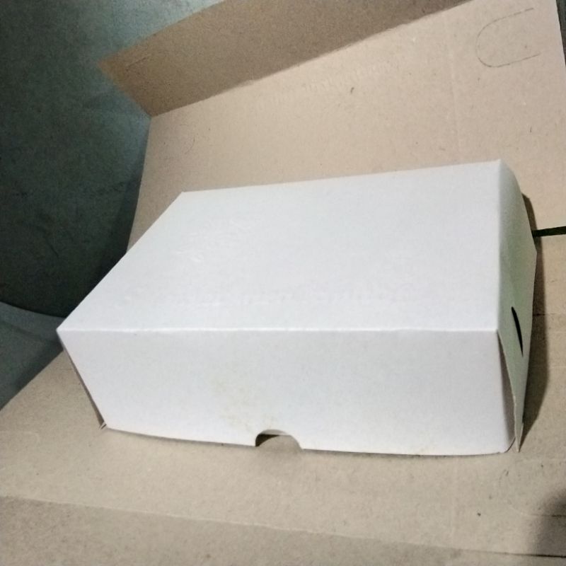 

Dus kotak snack R3 R3K R3B 10 x 15,5 x 4,5 cm box kue jajan R3 putih polos pukis martabak roti