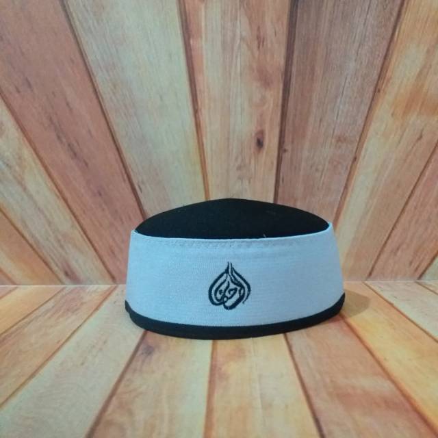 Peci MALAYSIA kwalitas 01 "motif 2 warna"