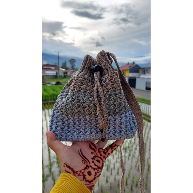 TAS RAJUT KECIL SERUT