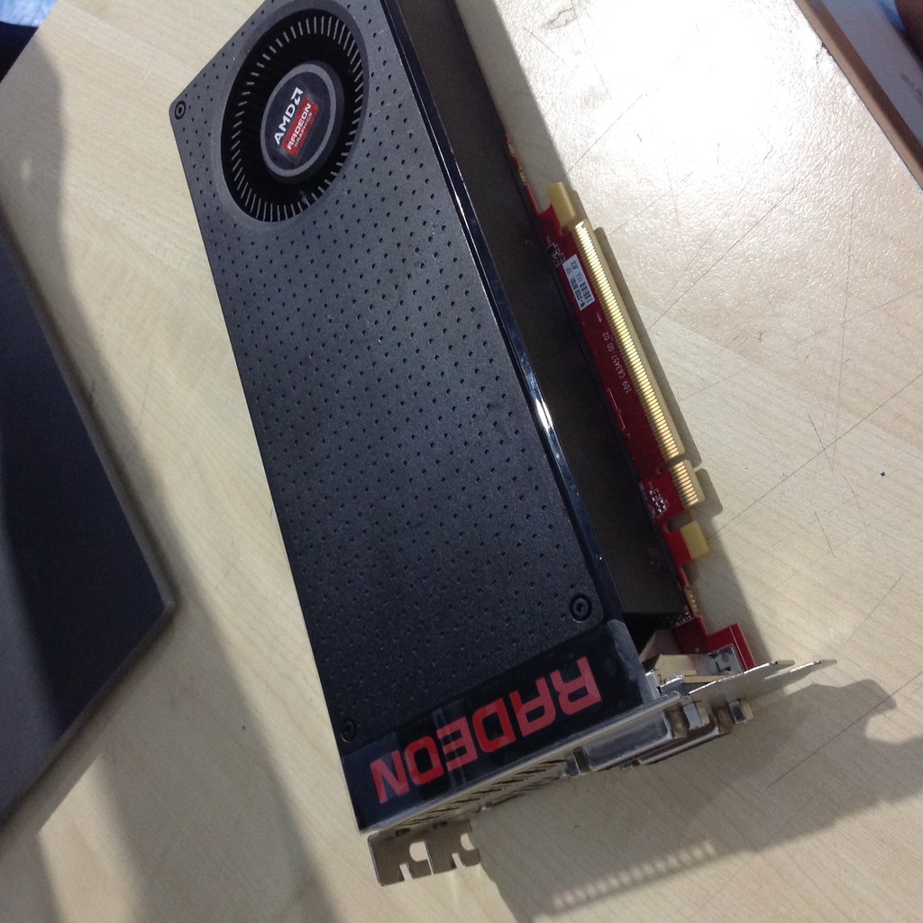 Vga Amd Radeon R9 370 4gb 256 Bit Ddr 5