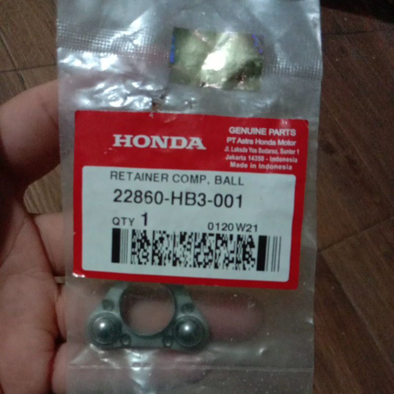 22860 HB3 001 Pelor Segitiga Kopling Supra x125 KARISMA SUPRA 125 HELM IN original