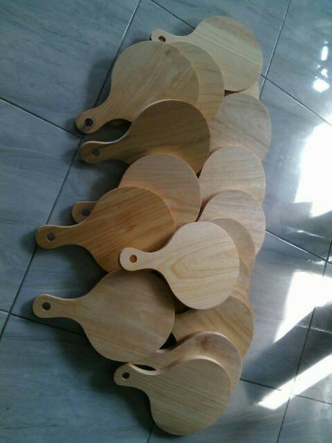 Talenan / Telenan / Telnan Kayu Pinus diameter 20cm/ Wooden Cutting Board / Talenan Pizza