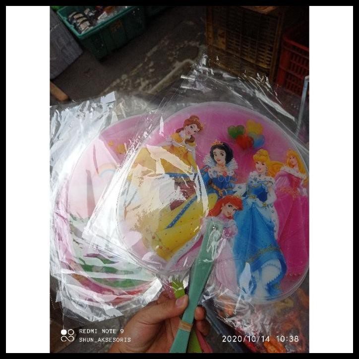 |Cod| Kipas Plastik Jumbo Karakter Isi 12