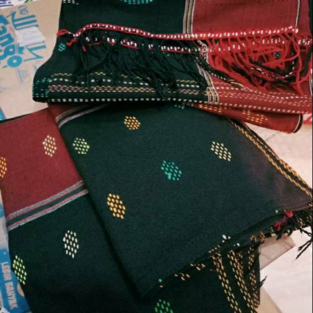 KAIN ULOS ADAT BATAK