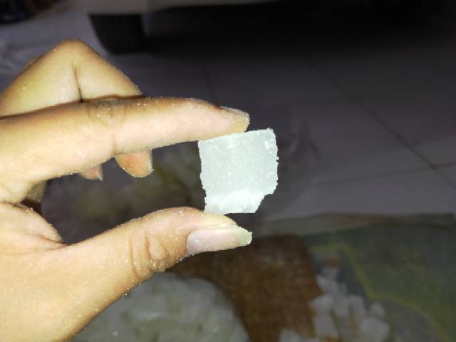 

Gula Batu Putih CAP GAJAH Potongan Kecil Khas Cirebon Kemasan 1 Kg