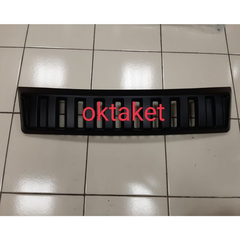 Grill depan model Hummer Hitam &amp; Chrome  new Rush Terios  2015 2016 2017