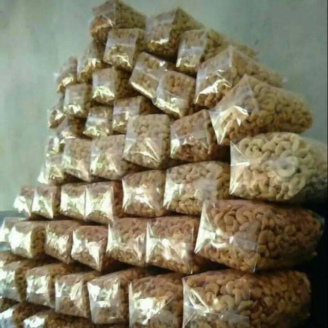 

KACANG METE/MEDE SUPER ASLI WONOGIRI