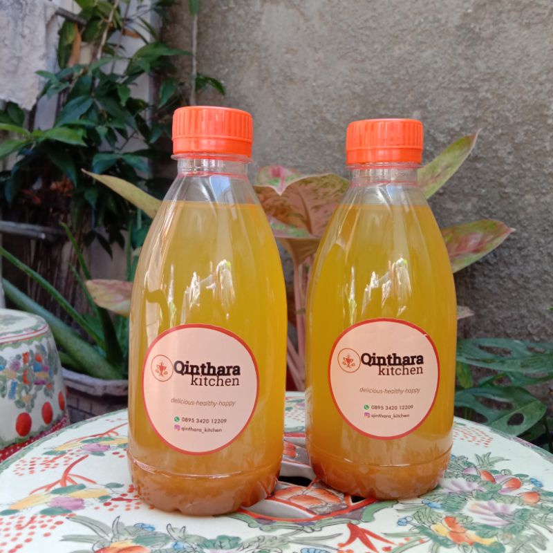 

Qinthara Kitchen Kunyit Asem