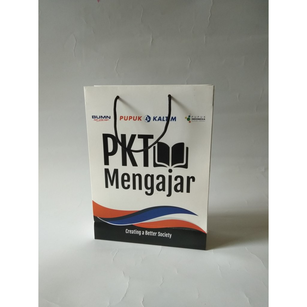 

CUSTOM PAPER BAG FULL CETAK FREE DESAIN ART CARTOON PXLXT 18X6X24