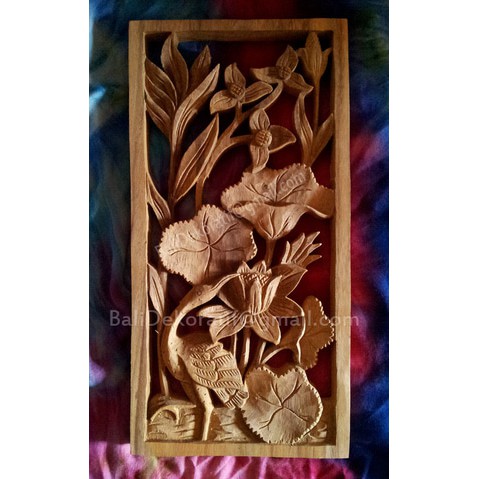 Hiasan Dinding Ukiran Bali Relief Tema Burung Bangau Di Teratai