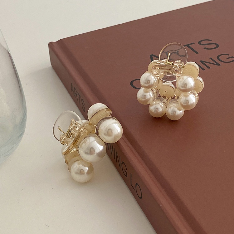 JEPIT HAIRCLIP PEARL JEPITAN RAMBUT JEDAI AKRILIK MINI MUTIARA KECIL KLIP PONI BULAT BUNDAR CAKAR KOREA AKESESORIS WANITA KOREAN WOMEN HAIR BANGS FRINGE CLIPS MINI SMALL SIZE CLAW ACCESSORIES CLUTCHER CLIP PEARLS STONE CIRCLE ROUND