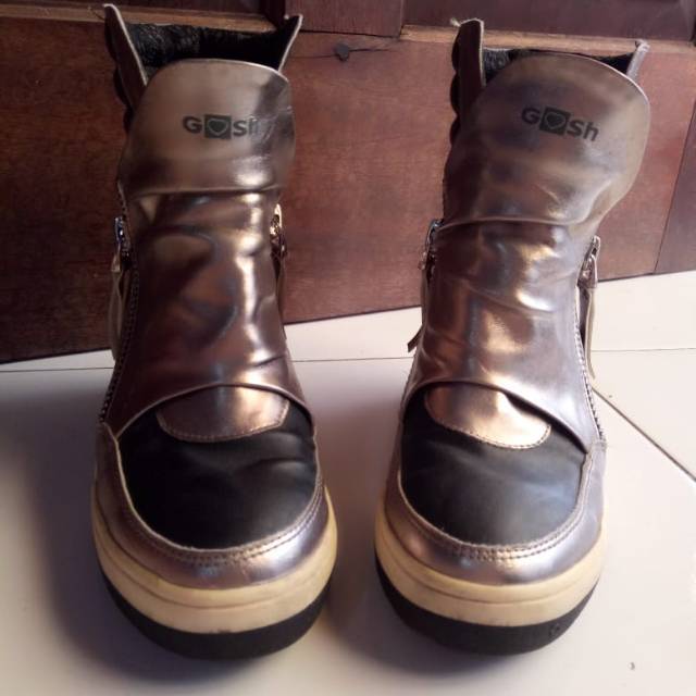 Preloved sepatu GOSH
