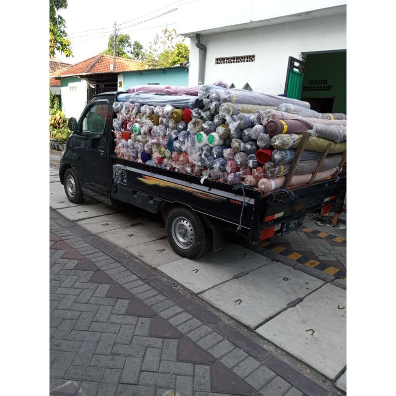 

KAIN DIAMOND CRAPE GEORGGETE (PER ROLL 60 YARD)