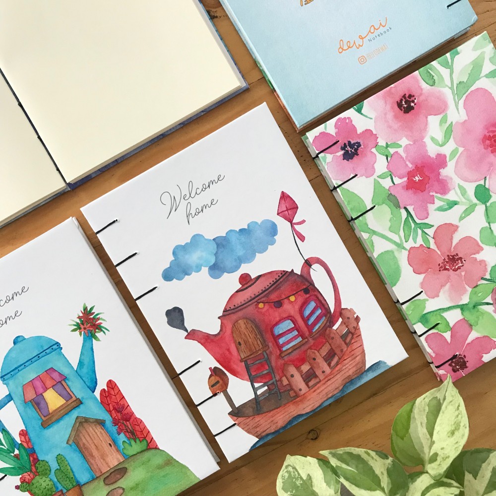 

DEWAI NOTEBOOK Handmade Coptic Binding Hard Cover Sketchbook A5 - Plain Ivory Paper