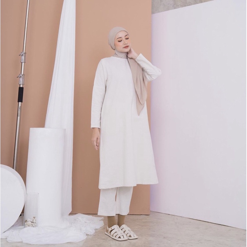 AISHA STUDIO - KURO GADING SET