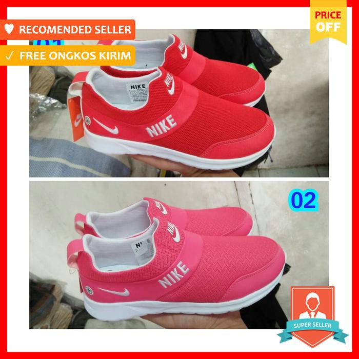 Sepatu Wanita Nike Slip On Running