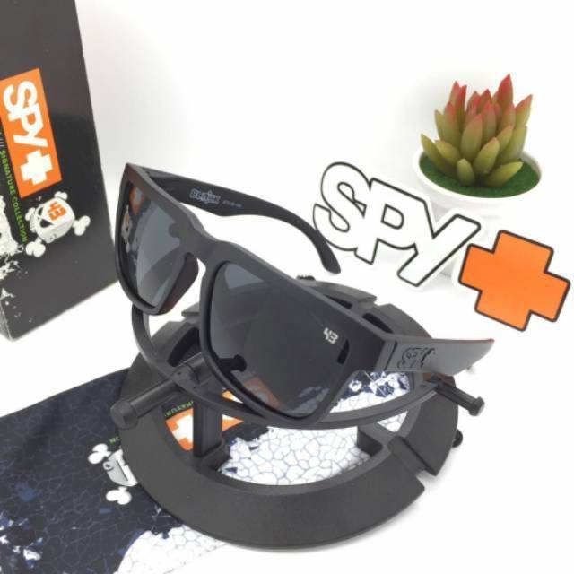 Sunglasses Kacamata Pria, Kaca mata Anti UV, Sunglass SPy Polarized, Kaca mata Fashion &amp; Trendy