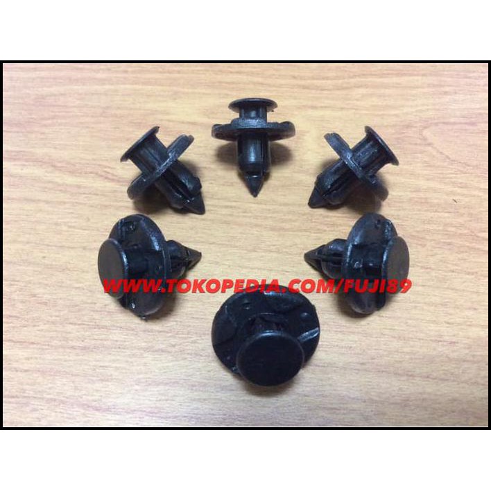 Kancing Klip Cengkeh Tekan Bemper Toyota Avanza / Xenia / Livina Cuci Gudang