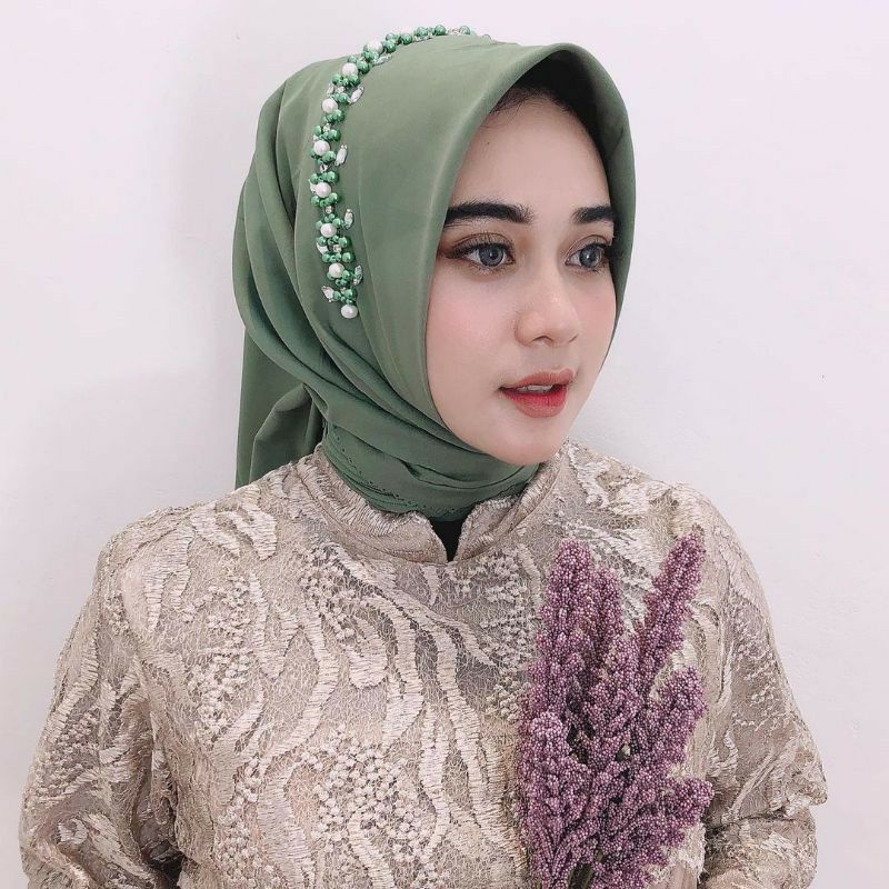 HIJAB SEGIEMPAT PAYET BANDO BELLA SQUARE/HIJAB SEGIEMPAT PAYET BANDO MUTIARA BELLA SQUARE/HIJAB SEGI
