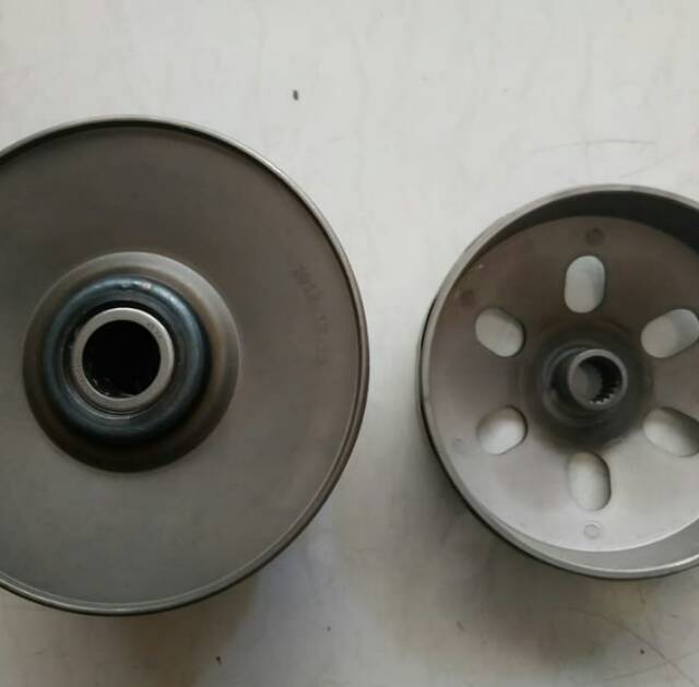 PULLY BELAKANG ASSY BEAT KARBU / SCOOPY KARBU / SPACY KARBU