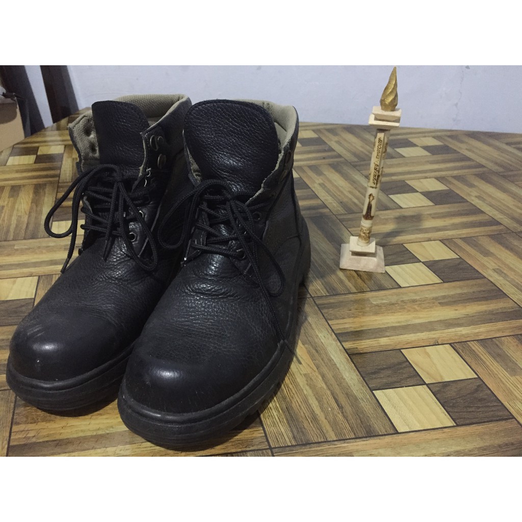 Sepatu Boots Hitam Black Shoes Winter Korean Style Size 43