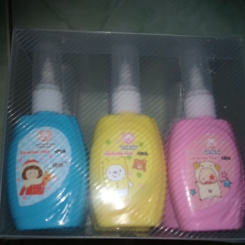 

Promo TERMURAH 1 pack isi 12 Tip-EX SAFARI BRAND TIPE-X Correction Fluid per pack isi 1 lusin murah