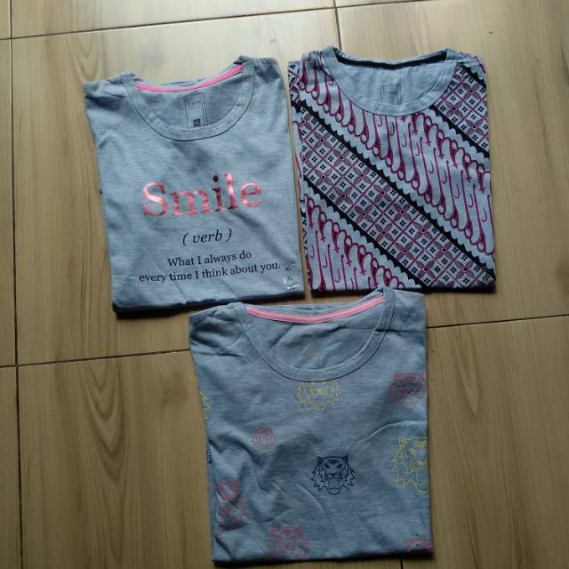 (Size XL) Kaos T-Zone Wanita Dewasa