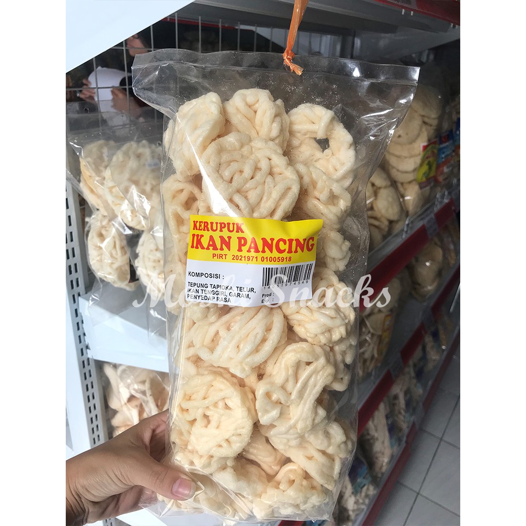 

Kerupuk Bangka Ikan Pancing Kecil Asli Bangka 200gr / Kerupuk Keriting Ikan Tenggiri