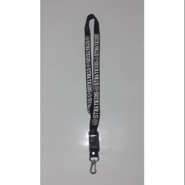 

STRAYKIDS GANTUNGAN TALI LANYARD ID CARD KEYRING KEYCHAIN KPOP
