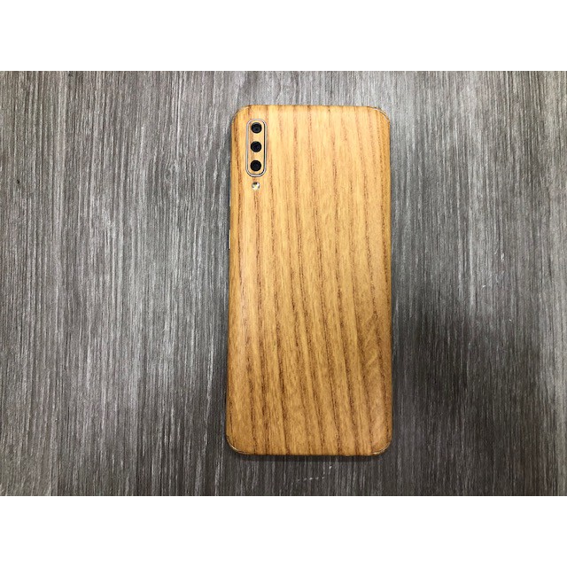 

STIKER Samsung A70 motif kayu (BACA RINCIAN PRODUK)
