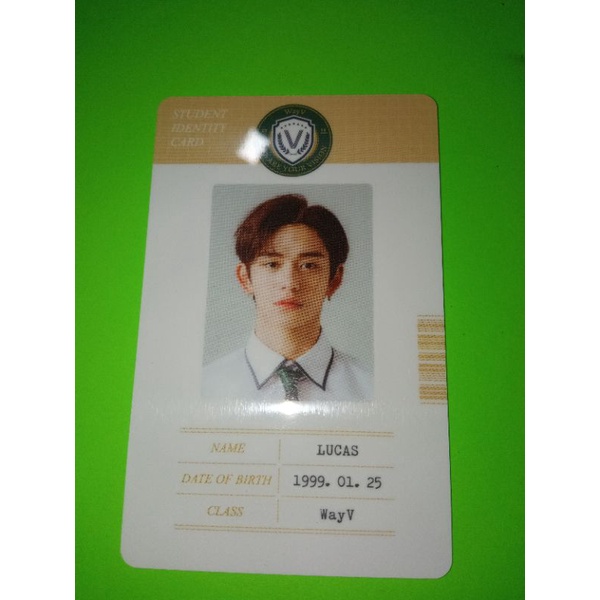 id card b2s Lucas booked