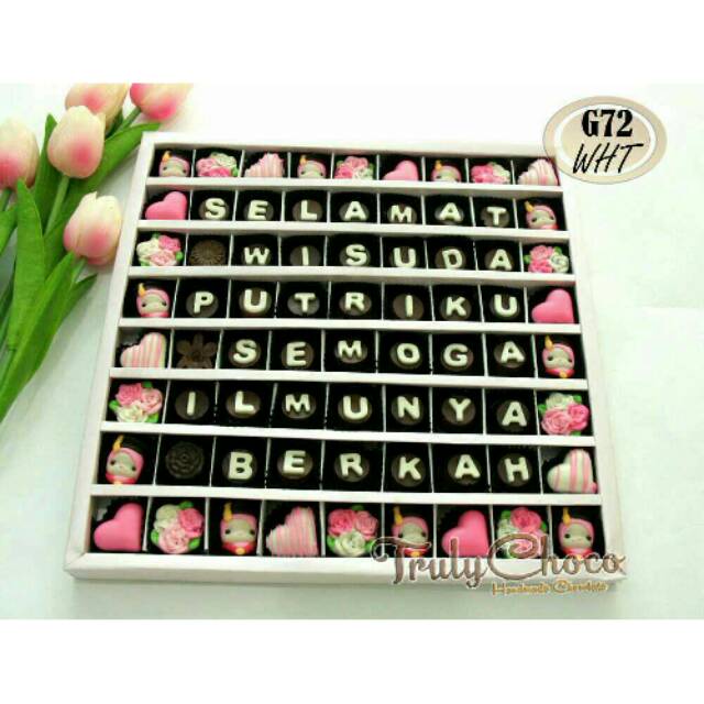 

Kado Coklat praline wisuda untuk teman