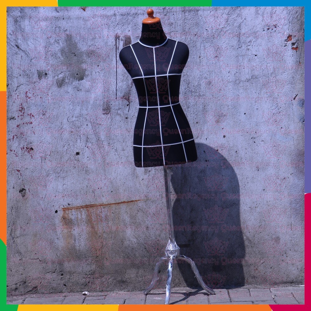 PATUNG BAJU WANITA DM POLA HITAM + KAKI BESI | MANEKIN