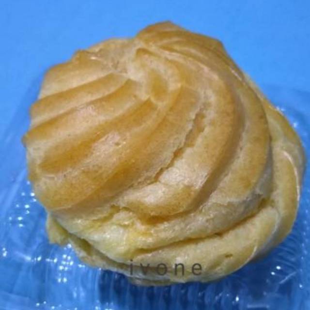 

KUE SOES / SUS VLA VANILLA HOMEMADE TANPA BAHAN PENGAWET isi 10 pcs (FRESHLY MADE EVERYDAY)