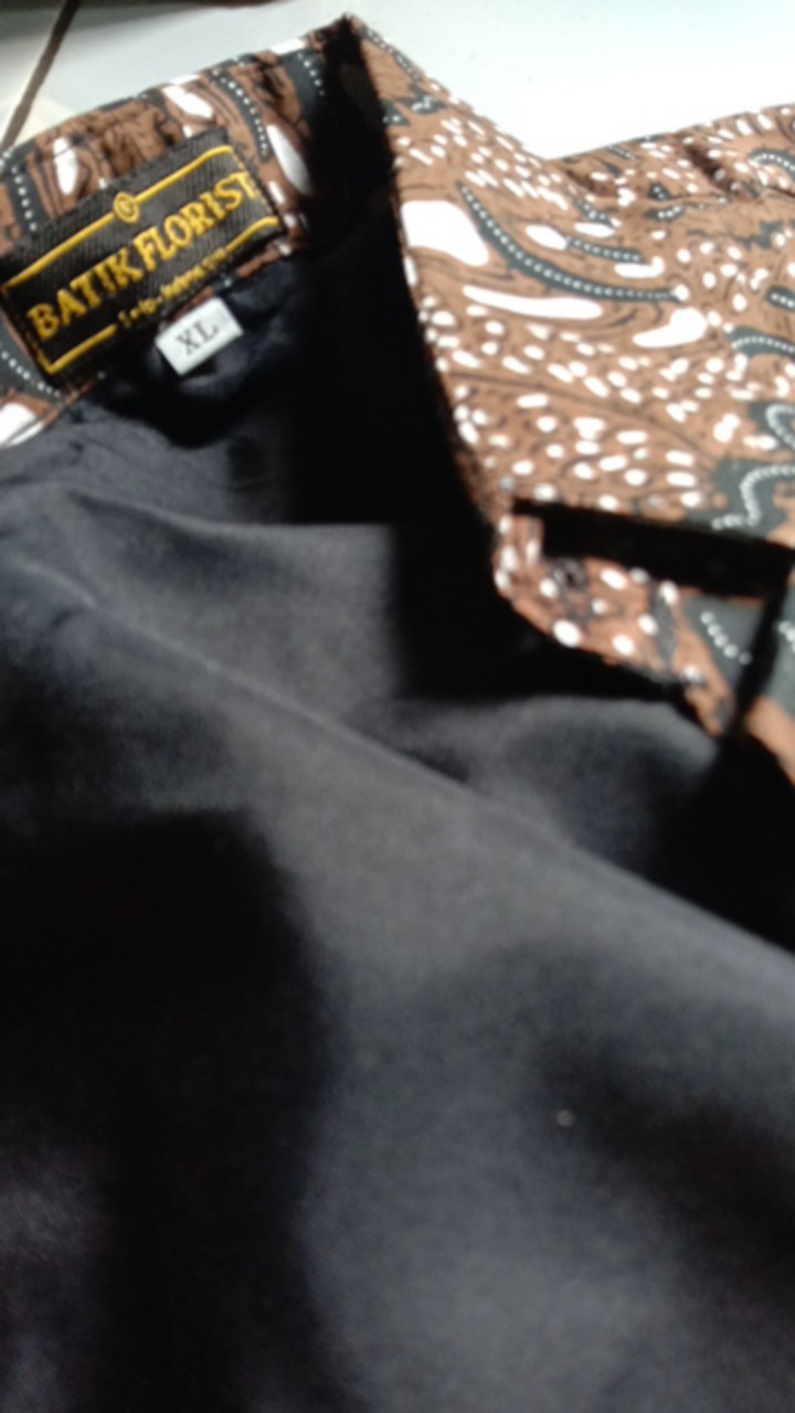 Kinasih Kemeja Batik Pria Full Furing Bahan Katun Primisima