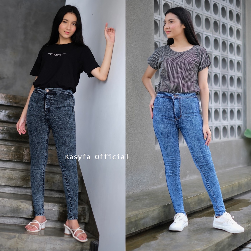 HIGHWAIST JEANS SNOW // CELANA HIGHWAIST SNOW JEANS